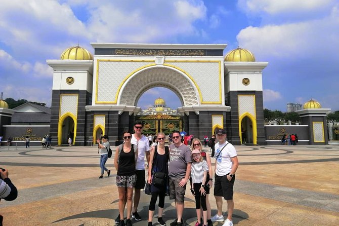1 Day Private Vehicle With Driver -Explore Malaysia By Your Own Plans - How this 8-hour private driver setup works in Kuala Lumpur