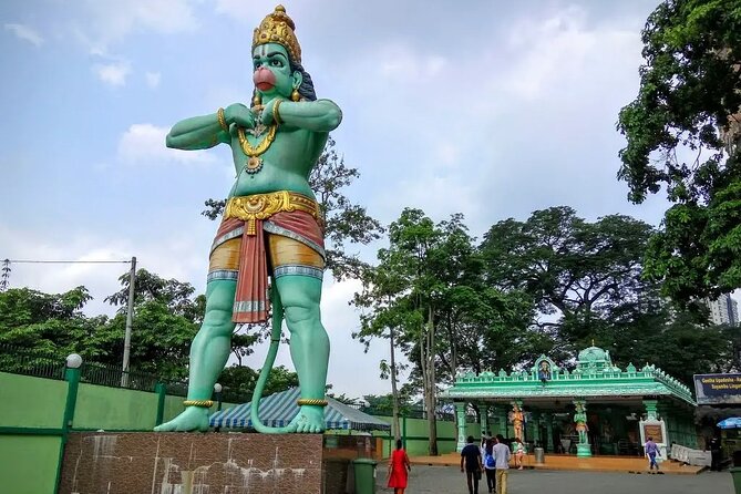 3-Hour Countryside and Batu Tour in Malaysia - A Simple Way to Reach Batu Caves, Without the Stress
