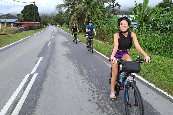 Backcountry Cycling - Sg Tekala Stop: Snacks, a Short Walk, and Wildlife Soundtrack