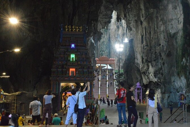Batu Caves and Malaysian Crafts Tour from Kuala Lumpur - Batu Caves climb: 272 steps, the Lord Murugah shrine, and monkey management