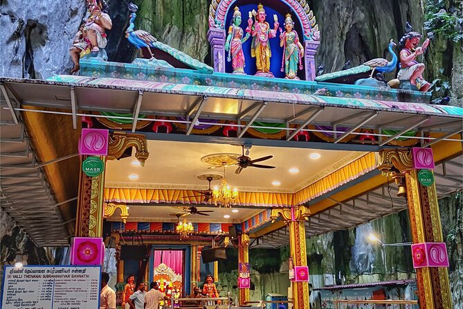 Batu Caves and Sari Experience with Batik Workshop - The tasty break: Indian sweets plus teh tarik