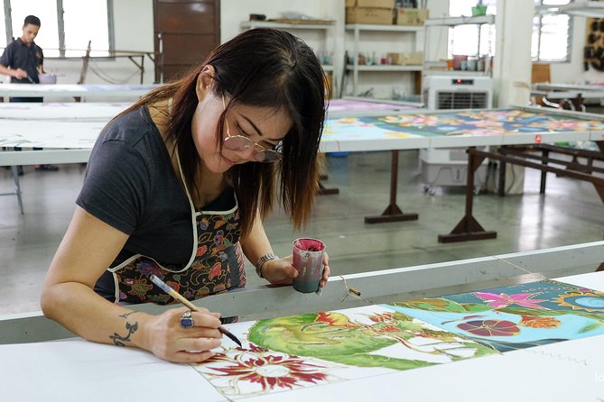 Batu Caves, Royal Selangor Pewter and Batik Factory Tour - Royal Selangor Pewter Factory: Watch the Craft, Then Choose What to Bring Home