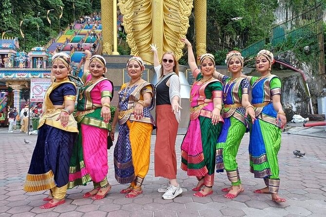 Batu Caves, Waterfalls, Hotspring, Batik & Pewter Tour with Lunch - Jadi Batek Gallery: make your own batik and take it home