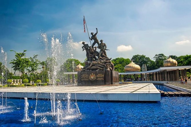 Best of Kuala Lumpur City Tour Including National Museum and National Monument - Kuala Lumpur Craft Complex and the chocolate gallery: browse, don’t rush
