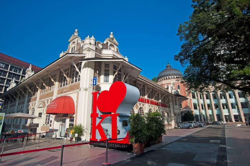 Best of Kuala Lumpur Tour with Twin Tower Entry - A KL “best hits” day, built around a top view