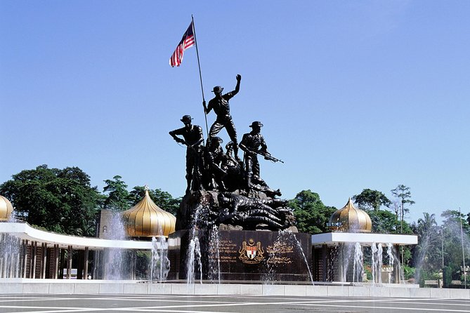 City and Batu Caves Tour - Independence Square: Moorish Building, Cricket Club, and a Walkable Snapshot