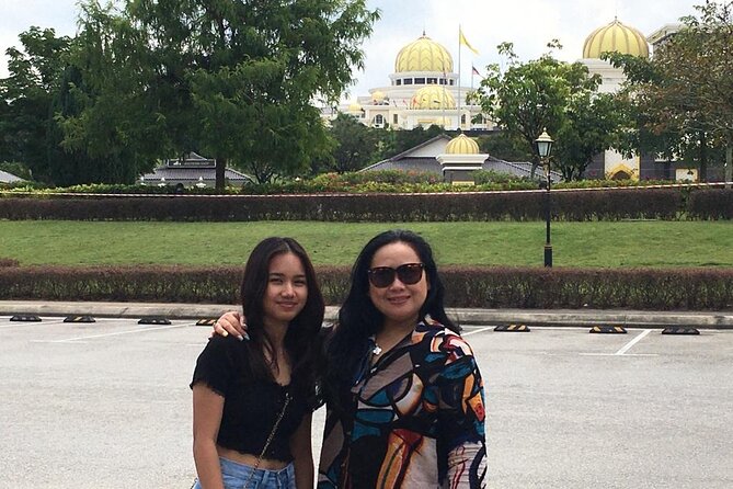 Cruise Shore Excursions: Port Klang - Petronas Twin Towers: iconic, short, and ticket costs are your responsibility