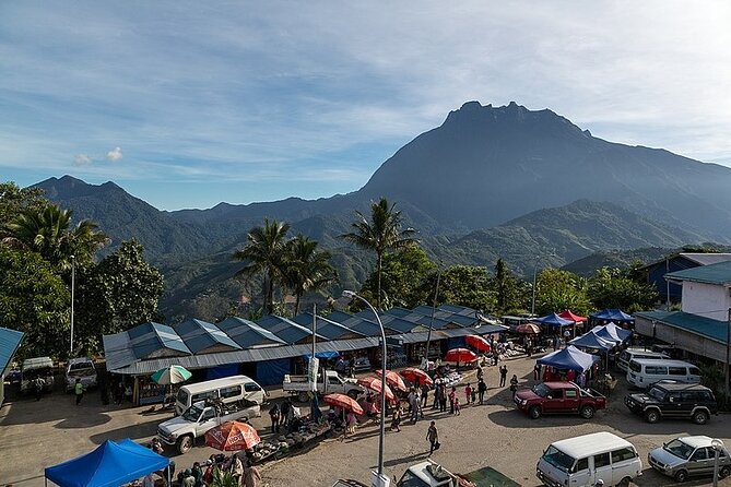Day Trip to Kinabalu Park and Poring Hot Spring Guided Tour - Nabalu Market Stop: A Quick Local Break Before the Mountains