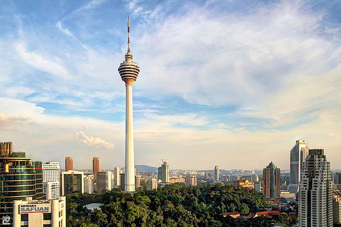 Dine-in at Orbit Revolving restaurant Kuala Lumpur(with transfer) - Who should book Atmosphere 360 for a revolving buffet?