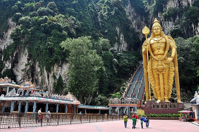 Fireflies Cruise with Batu Cave Visit and Seafood Dinner - Key highlights