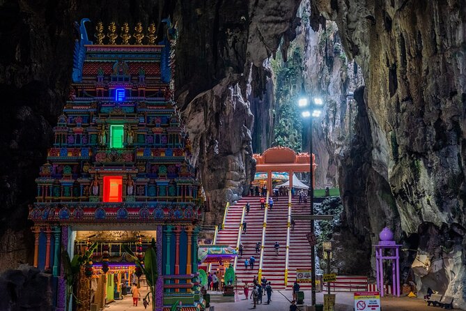 Fireflies Tour and Batu Cave Visit with Boat Ride and Seafood Dinner - Kampung Kuantan Fireflies: The Boat Ride at Dusk