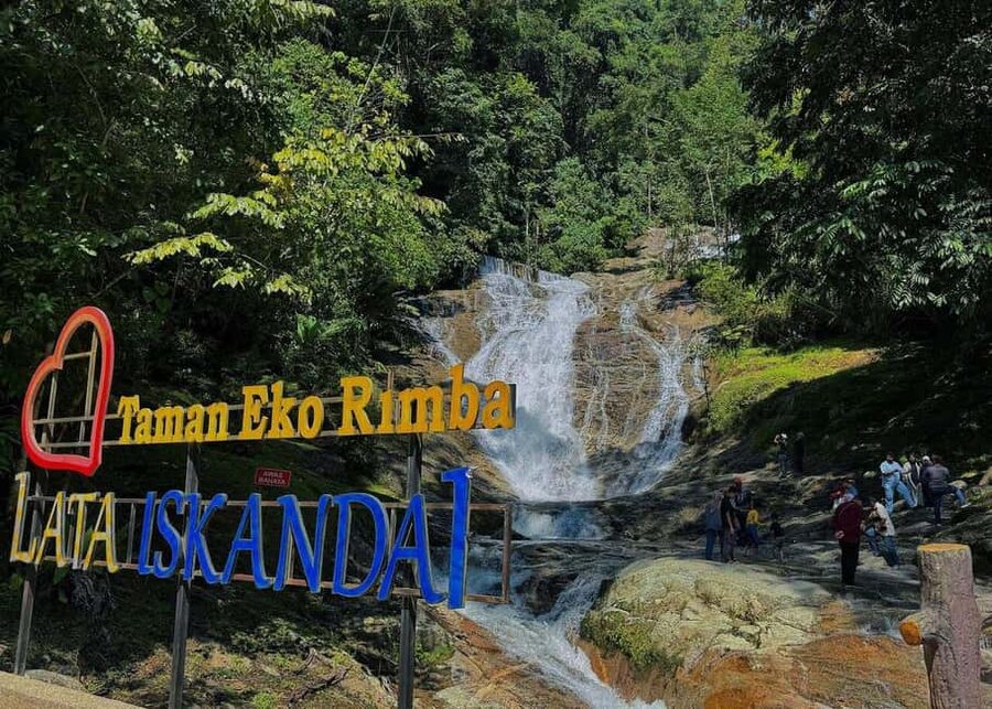 From Kuala Lumpur: Cameron Highlands Day Tour with Lunch - What to bring for Malaysia’s highland weather and a long day