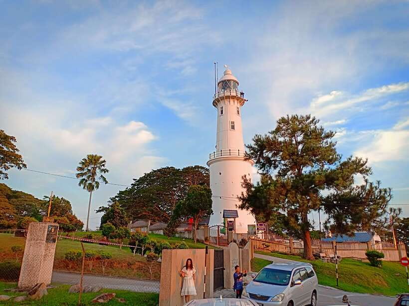 From Kuala Lumpur: Fireflies Tour and Seafood Dinner - Seafood Dinner Near Bukit Melawati: What Included Means for Your Budget