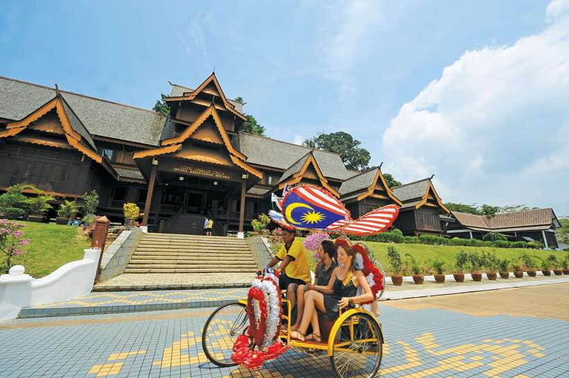 From Kuala Lumpur: Full-Day Historical Tour of Malacca - Kuala Lumpur to Malacca and the reality of traffic
