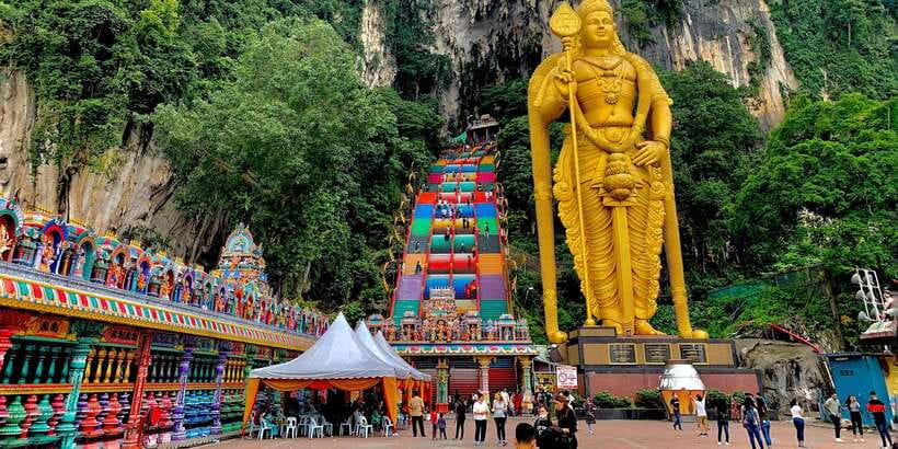 From Kuala Lumpur: Genting Highlands Day Tour & Gondola Ride - Shopping Time at the Outlets: Shop Like You Mean It