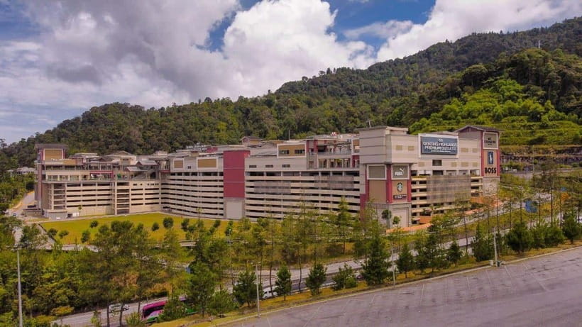 From Kuala Lumpur: Genting Highlands Day Tour & Gondola Ride - Theme Parks Are Optional Extras, Not Included Tickets