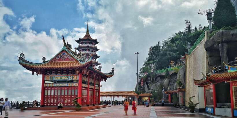 From Kuala Lumpur: Private Genting Highlands Day Trip - The private pickup and mountain drive out of KL