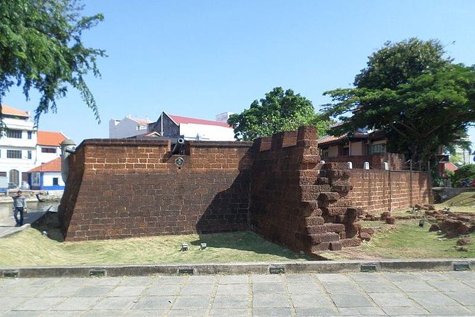 Full-Day Malacca City Tour - Cheng Hoon Teng and Kampung Kling Mosque: faiths built side by side