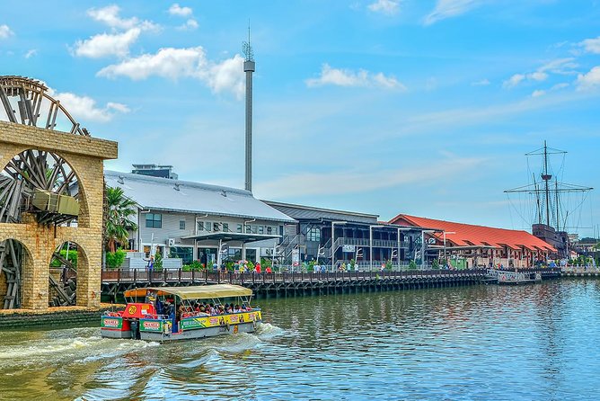 Full-Day Malacca City Tour from Kuala Lumpur - Christ Church, the Protestant layer after Portuguese and Dutch shifts