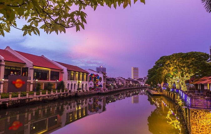 Full Day Melaka Private Tour from Kuala Lumpur - How the 8:00am start and 2-hour drive shape your day