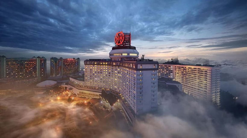 Genting Highland: Premium Outlets Cable Car - Awana Skyway: the 10-minute ride that sets your mood