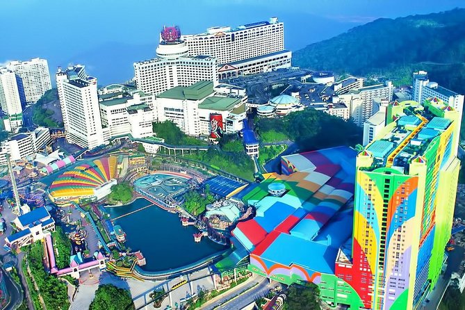 Genting Highlands & Batu Caves Day Tour + Chin Swee Temple - Chin Swee Cave Temple: Short Visit, Worth It