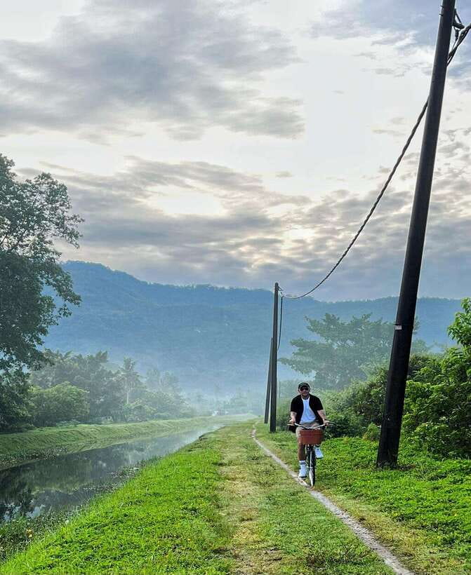 George Town, Penang: Malay Countryside Cycling - From George Town pickup to Balik Pulau: the van time that makes it work