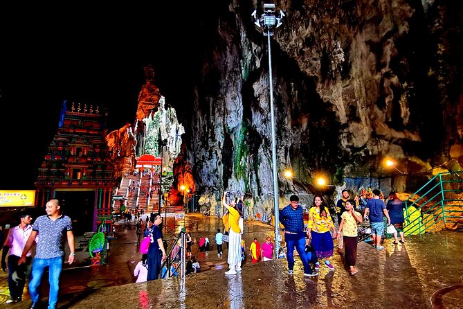 Half Day Cultural And Batu Caves Tour in Kuala Lumpur - Batu Caves: the climb to Lord Murugan (and what you should expect)