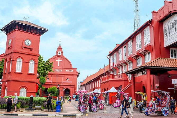 Half Day Cultural And Heritage Walking Tour in Kuala Lumpur - Chinatown and Petaling Street: Textiles, Electronics, and Food You Can Follow