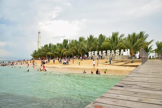 Half Day Guided Jet Ski Tour in Langkawi Island - Stop 3: Beras Basah Island and that quick sand-and-water break