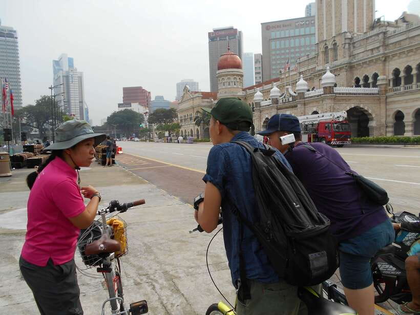 Hidden Kuala Lumpur: 4-Hour Bike Tour - From Q Cafe to the city’s big landmarks, then straight into the back lanes