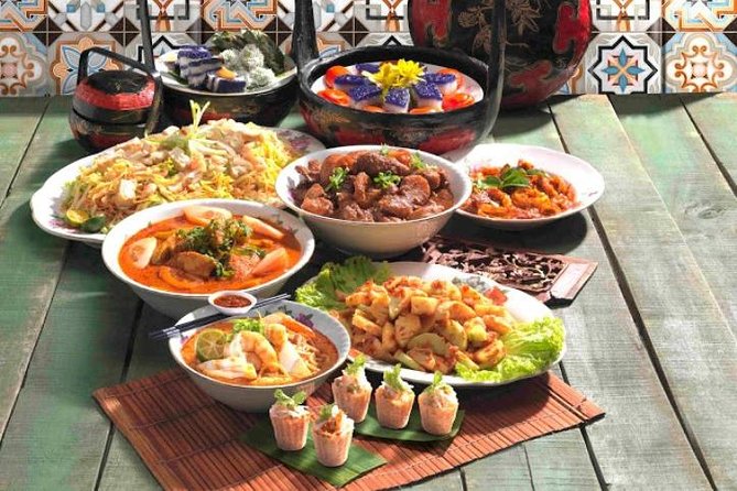 Historical Malacca Day Tour with Lunch from Kuala Lumpur - A Famosa Fort and the Porta de Santiago Feeling, Plus Masjid Selat Melaka