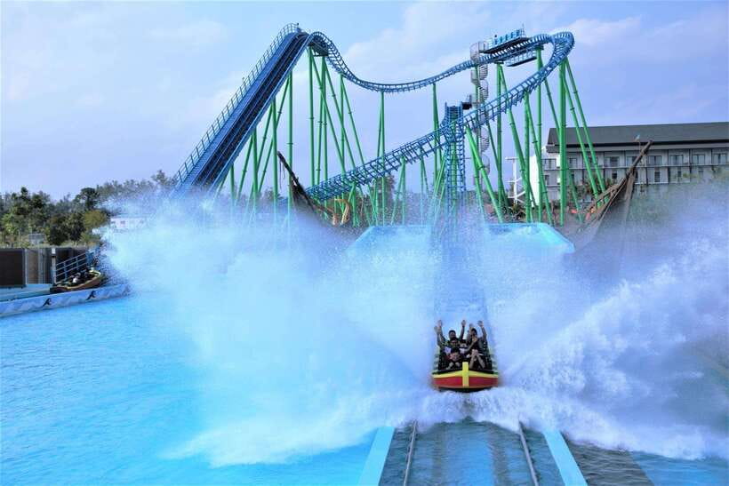 Johor: Adventure Waterpark Desaru Coast Entry Ticket - Tidal Wave Beach and the Giant Wave Pool: Why It’s a Big Deal