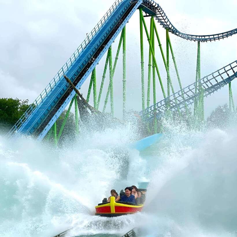 Johor: Adventure Waterpark Desaru Coast Entry Ticket - Meeting Point and Wristband Redemption: Keep It Simple