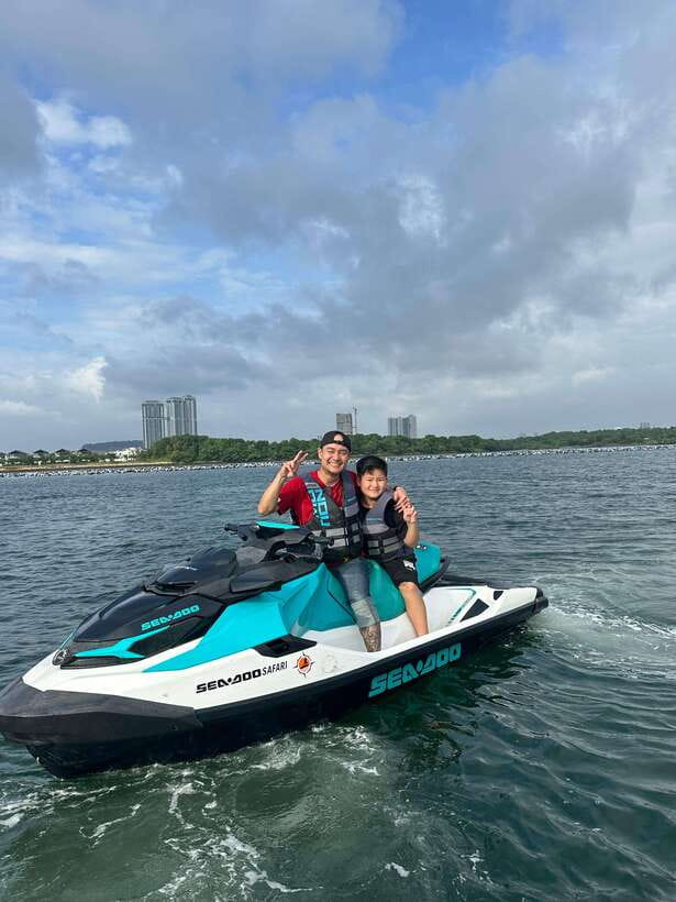 Johor Bahru : Seadoo JetSki 30mins Self Ride Tour (Double) - Small Group Size, Staff Guidance, and the Language Factor
