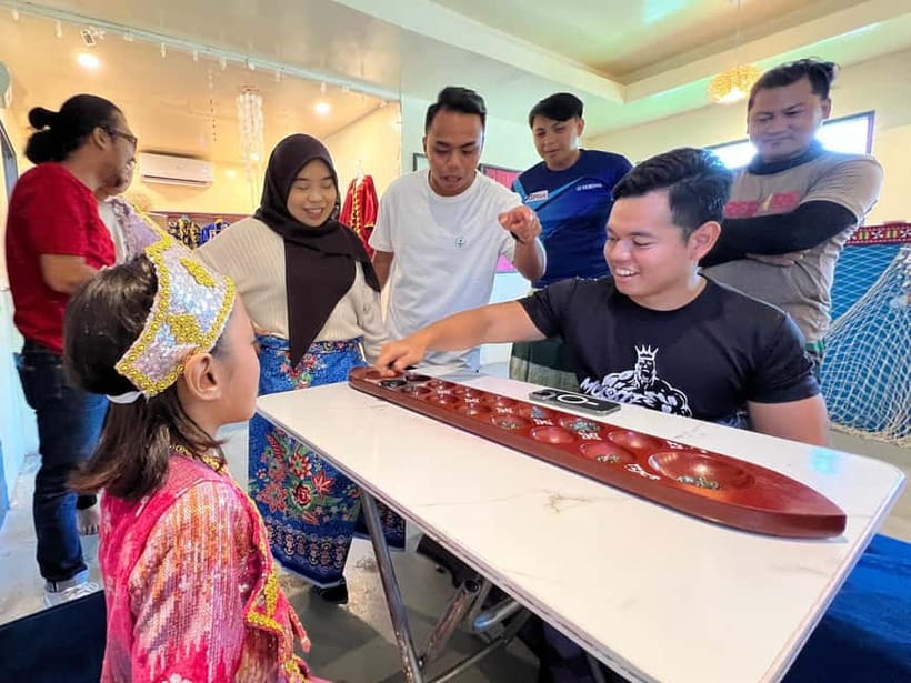 KAMPUNG GIPSI-DAY TRIP TO BAJAU HEAVEN FREE NASIGORENG & TEH - History Talk and Conversation Moments You Should Lean Into