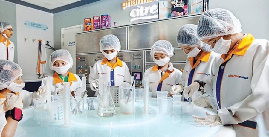 KidZania Entry Ticket - Crowds, staff energy, and the service stuff you should watch