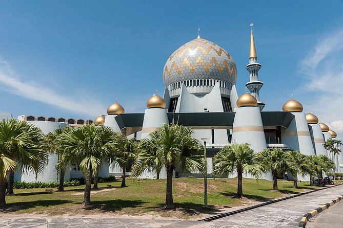 Kota Kinabalu City Half Day Tour - Pu Toh Tze Temple: Kwan Yin and Ten Large Deity Statues