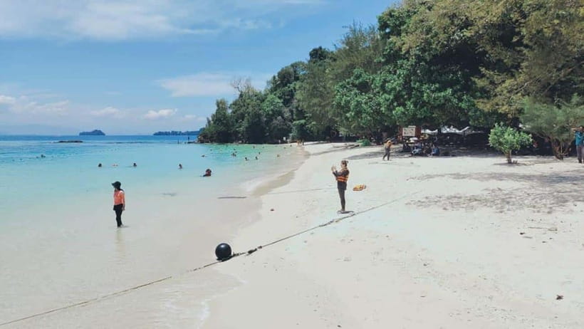 Kota Kinabalu: Twin Island Day Trip Tour ( Sapi & Manukan ) - Speedboat Energy and Shared-Group Reality