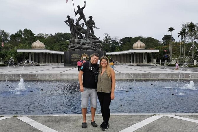 Kuala Lumpur Airport Transit Tour (4 hours) - National Monument and Merdeka Square: Small Stops, Meaningful Stops