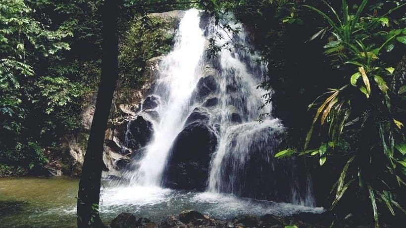 Kuala Lumpur: Batu Caves, Ramayana Caves & Kanching Falls - Kanching Falls in the rainforest, from easy dip to climb-up options