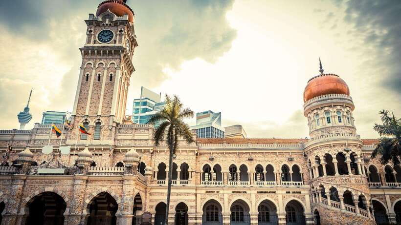 Kuala Lumpur: City Sights, Batu Caves and Fireflies Day Trip - Merdeka Square, the Old Railway Station, and KL Gallery for the city’s “why”