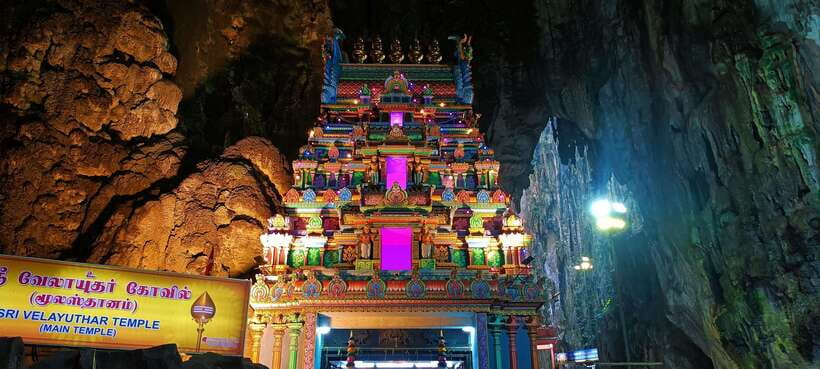 Kuala Lumpur: City Sights, Batu Caves and Fireflies Day Trip - Masjid Jamek and the confluence: rivers as the city’s original roadmap