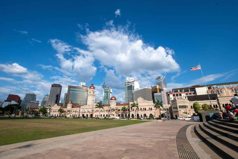 Kuala Lumpur: City Sights, Batu Caves and Fireflies Day Trip - Bukit Melawati and the Altingsburg Lighthouse: monkeys plus a big view