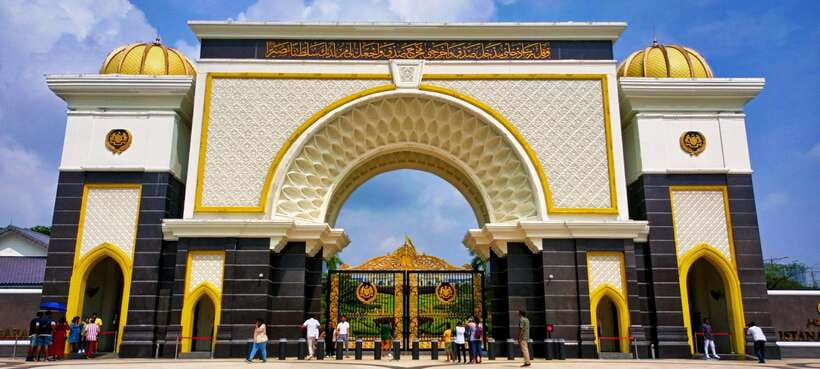 Kuala Lumpur: City Tour & Batu Caves Combo - Perdana Botanical Garden pass: a breathing break inside the city