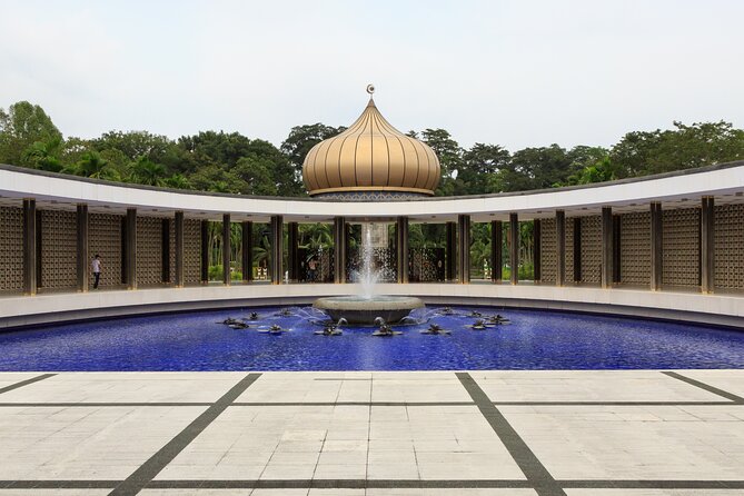 Kuala Lumpur City Tour Full Day 8 hours - Free museum and shopping-style stops that can break up the crowds