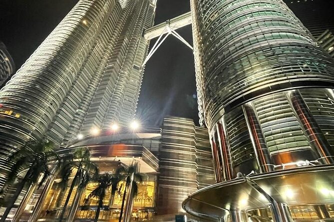 Kuala Lumpur City Tour with Petronas Twin Tower Admission Ticket - National Textile Museum: where KL culture shows up in fabric