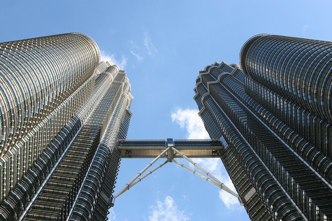 Kuala Lumpur City Tour with Petronas Twin Tower Admission Ticket - National Mosque and the star-shaped dome moment