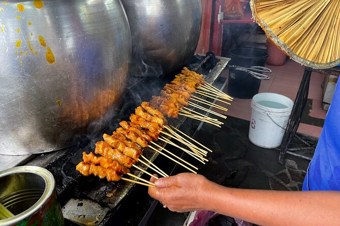 Kuala Lumpur Food Tour - Kampung Baru: pre-war stilt houses, wet markets, and Nasi Lemak