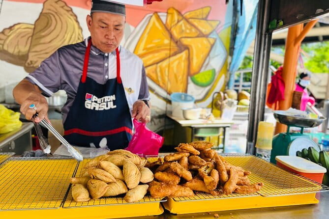 Kuala Lumpur Food Tour with 12+ Authentic Dishes & Local Secrets - Key highlights in a nutshell